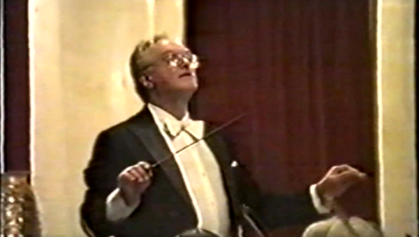 Стоп-кадр с видео концерта Лео Корхина. Архивное фото