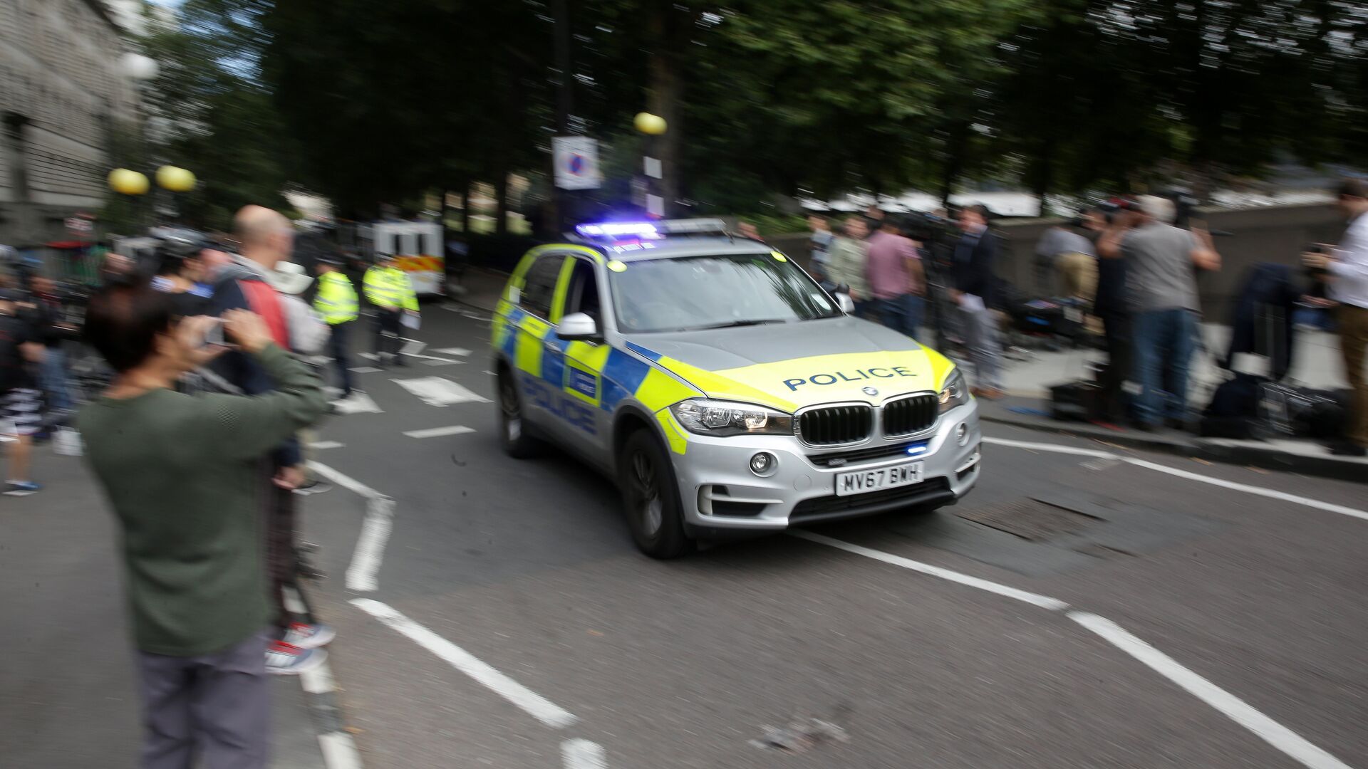 Автомобиль полиции у здания парламента в Лондоне, Великобритания. 14 августа 2018 - РИА Новости, 1920, 20.03.2022