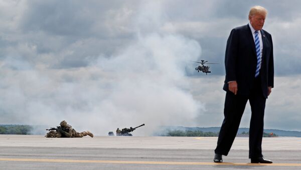 Президент США Дональд Трамп на военной базе Форт-Драм в штате Нью-Йорк. 13 августа 2018
