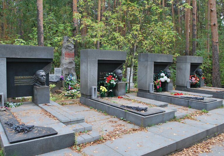 Могила криминального авторитета Олега Вагина