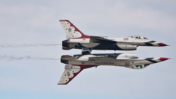Истребители F-16 Thunderbirds ВВС США