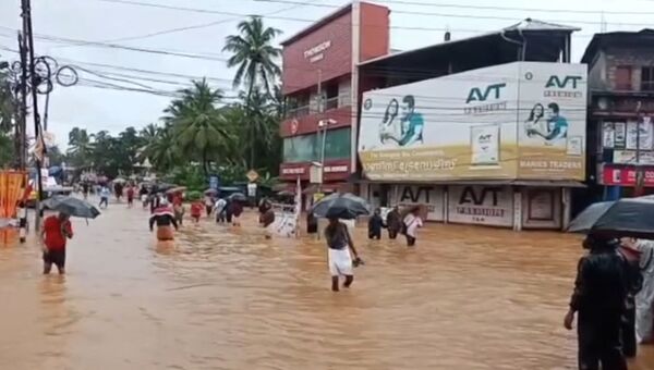 Потоп в Индии. Кадры наводнения в штате Керала