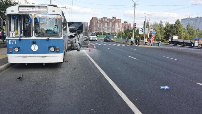 ДТП с троллейбусом и гезелью в Чебоксарах. 19 августа 2018