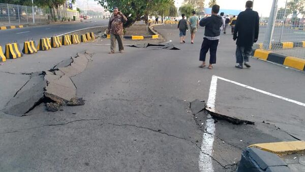 Последствия землетрясения на индонезийском острове Ломбок. 20 августа 2018
