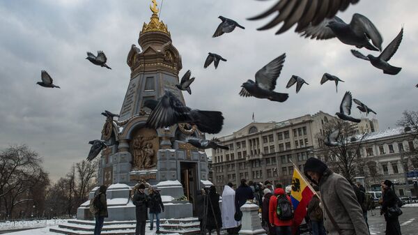 У памятника героям Плевны в Москве