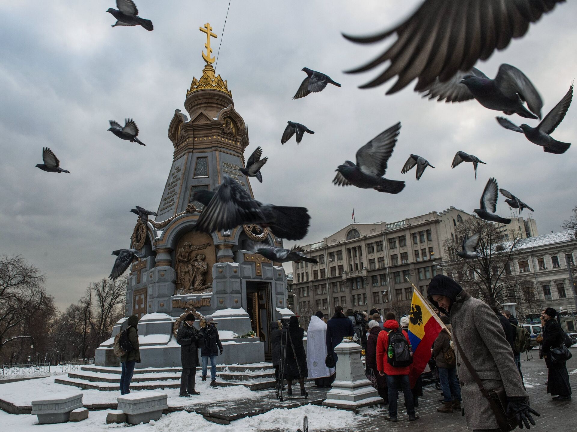 Памятник героям Плевны внутри