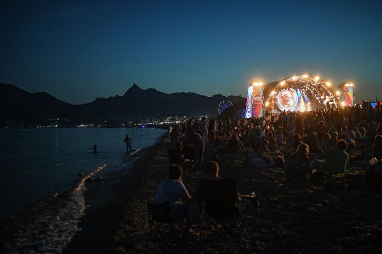 Зрители на фестивале Koktebel Jazz Party 2017 Зрители на фестивале Koktebel Jazz Party 2017