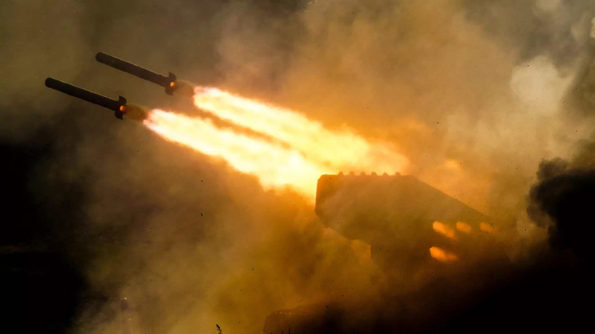 Тяжелая огнеметная система залпового огня ТОС-1а Солнцепек во время динамической экспозиции на выставке Армия России – завтра в рамках IV Международного военно-технического форума Армия-2018 в Кубинке - РИА Новости, 1920, 09.02.2020
