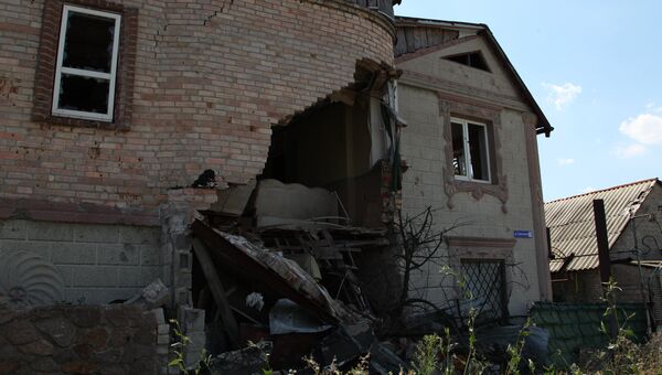 Разрушенный дом в поселке Веселое. Архивное фото