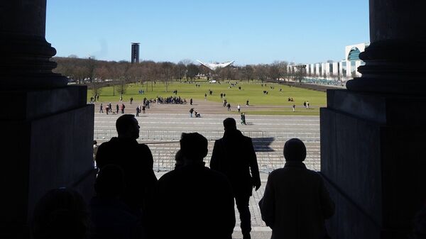 В Берлине начался многотысячный протест против вооружения и капитализма