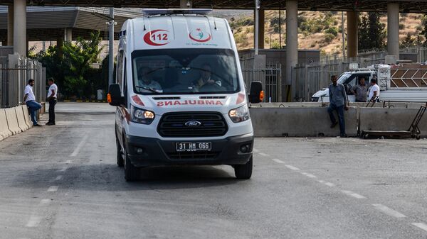 Автомобиль скорой помощи в Турции, архивное фото