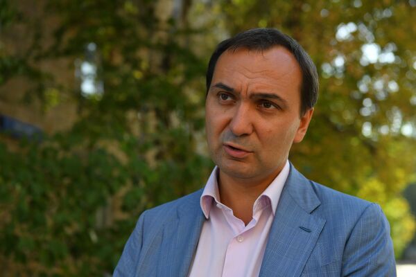 Алексей Ересько в Миусском переулке Алексей Ересько в Миусском переулке