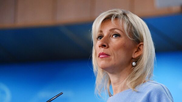 Официальный представитель министерства иностранных дел России Мария Захарова во время брифинга. Архивное фото