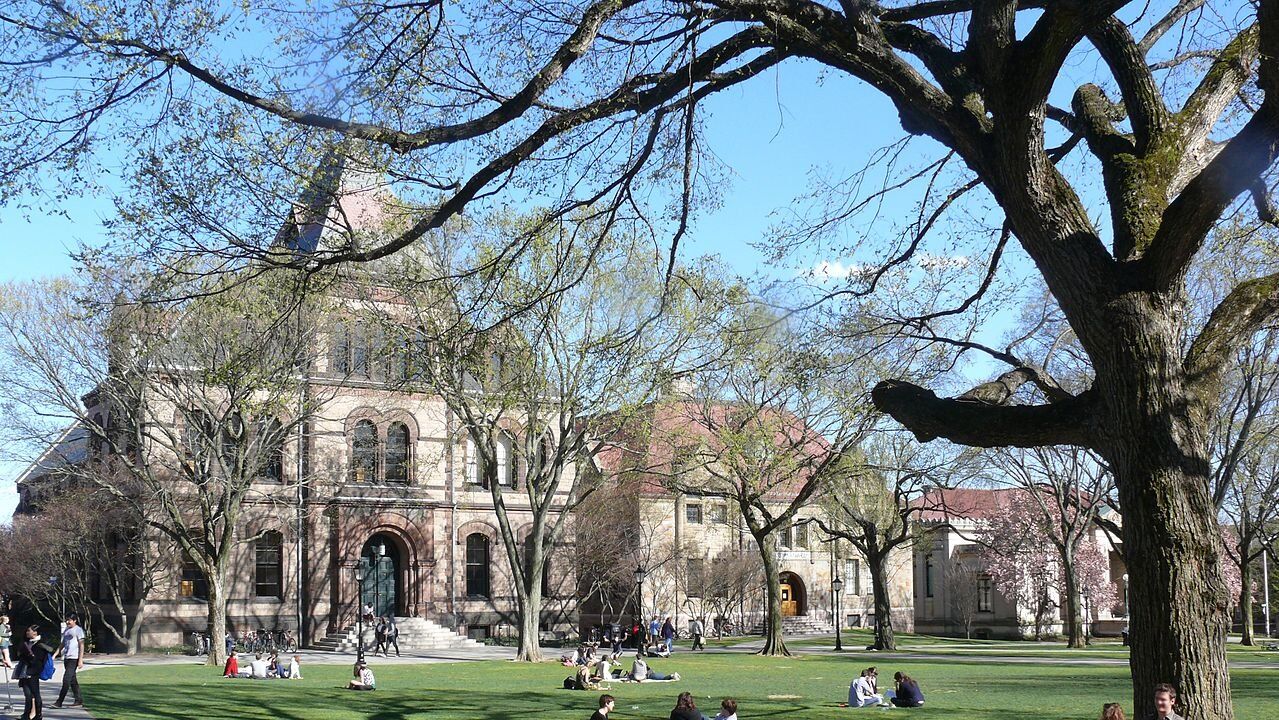 Кампус Брауновского университета в Провиденсе, Род-Айленд - РИА Новости, 1920, 15.12.2025