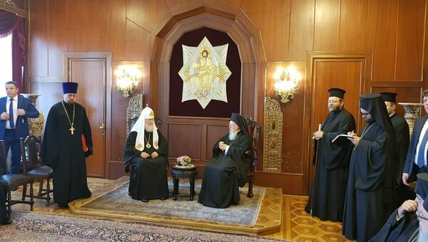 Встреча патриарха Кирилла с патриархом Варфоломеем в Стамбуле 31 августа 2018