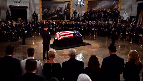 Церемония прощания с сенатором Джоном Маккейном в здании конгресса США в Вашингтоне. 31 августа 2018
