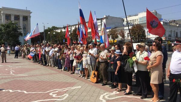 Траурная акция в Крыму в память о погибшем главе ДНР Александре Захарченко. 1 сентября 2018