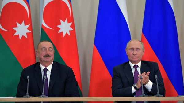 Президент РФ Владимир Путин и президент Азербайджана Ильхам Алиев 