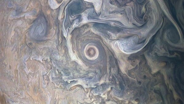 Снимок поверхности Южного экваториального пояса Юпитера, снятые станцией Юнона