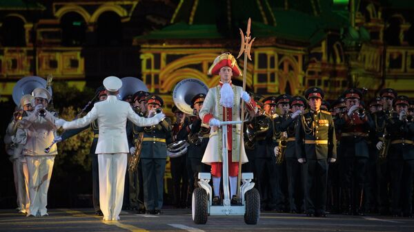 Закрытие XI Международного военно-музыкального фестиваля Спасская башня на Красной площади в Москве