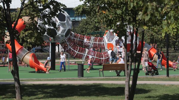 Детская площадка в парке Южное Бутово