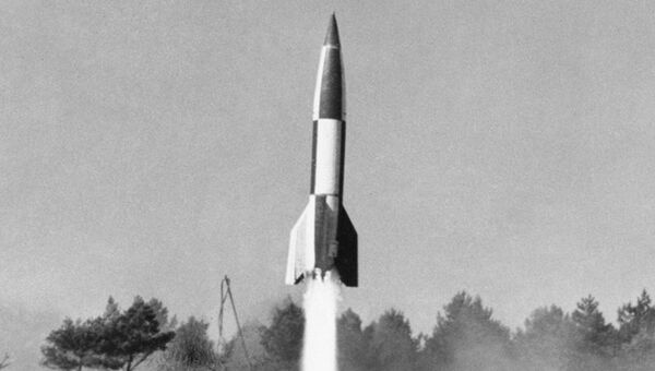 Испытания первой советской дальнобойной баллистической ракеты Р-1