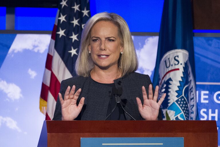 Министр национальной безопасности Кирстжин Нильсен во время выступления в Университете Джорджа Вашингтона в Вашингтоне. 5 сентября 2018