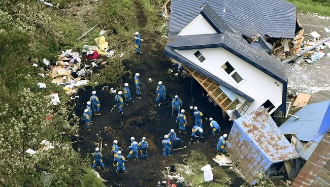 Ликвидация последствий землетрясения в городе Ацума префектуры Хоккайдо в Японии. 7 сентября 2018