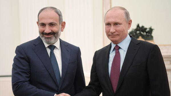 Президент РФ Владимир Путин встретился с премьер-министром Армении Николом Пашиняном. Архивное фото
