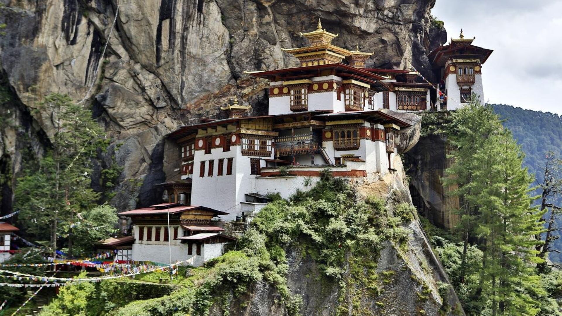Монастырь Гнездо Тигра (Бутан) - РИА Новости, 1920, 30.06.2022