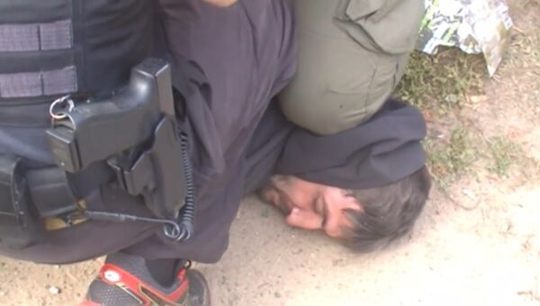 Кадры задержания боевика ИГ* за подготовку убийства ополченца ДНР