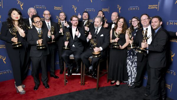 Создатели эпизода Огурчик Рик мультсериала Рик и Морти на церемонии вручения премии Creative Arts Emmy