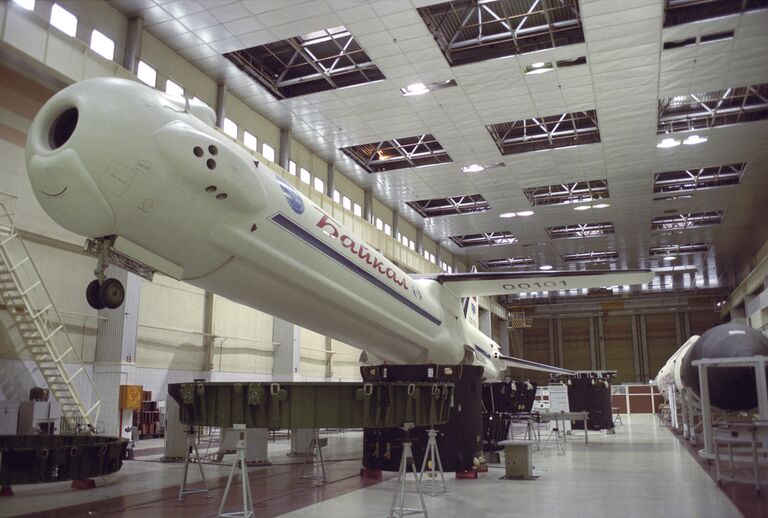 Многоразовый ускоритель первой ступени Байкал в составе ракеты-носителя Ангара Многоразовый ускоритель первой ступени Байкал в составе ракеты-носителя Ангара