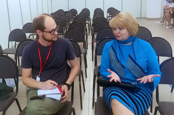 Министр социальных отношений Челябинской области Татьяна Никитина Министр социальных отношений Челябинской области Татьяна Никитина