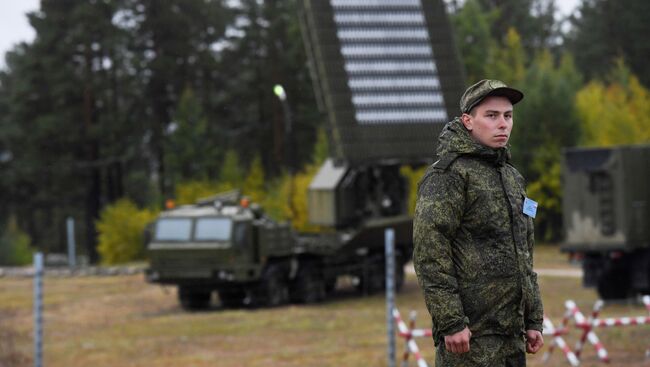 Военнослужащий во время военных учений Восток-2018 во Владивостоке. 12 сентября 2018