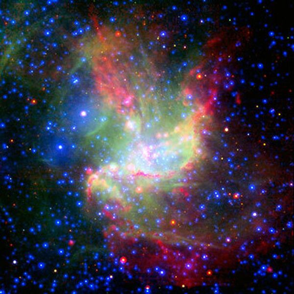 Звезды. Изображение района NGC 346, полученное при комбинации данных трех телескопов