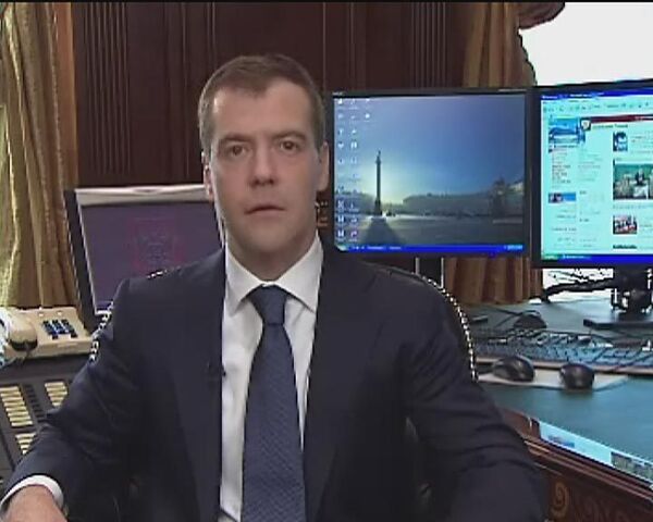 Выход в сеть: первая запись с видеоблоге Дмитрия Медведева