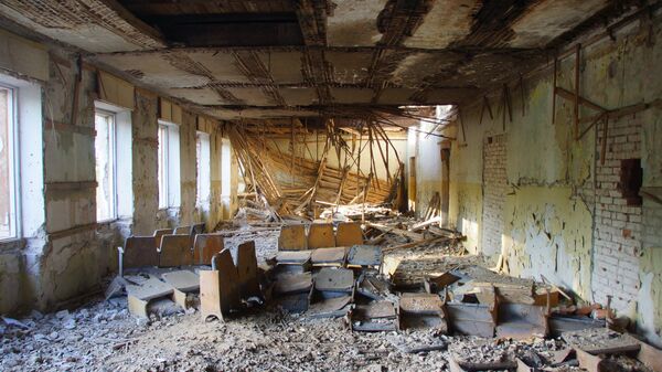 Разрушенное здание в городе Первомайске. Архивное фото