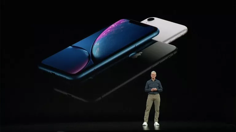 Следующее поколение X: как выглядят новейшие iPhone Следующее поколение X: как выглядят новейшие iPhone