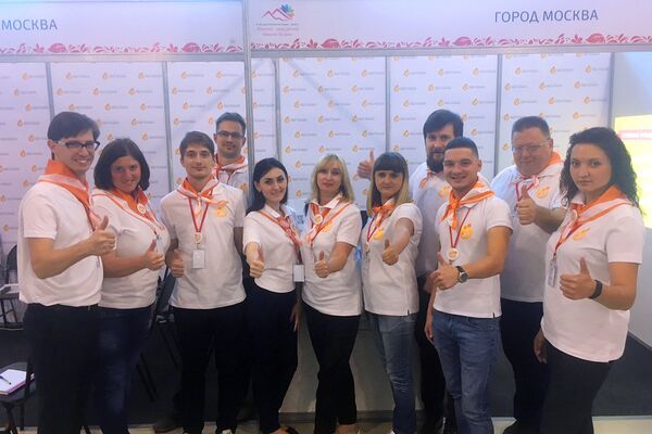 Команда портала Поддержка семьи и детства в Москве на форуме-выставке в Челябинске Команда портала Поддержка семьи и детства в Москве на форуме-выставке в Челябинске