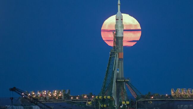 Суперлуние на космодроме Байконур