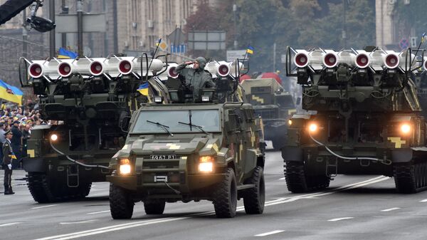Зенитно-ракетные комплексы Бук во время военного парада в Киеве
