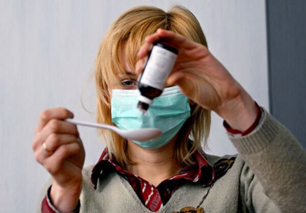 Заболеваемость гриппом и ОРВИ снижается в Москве третью неделю подряд