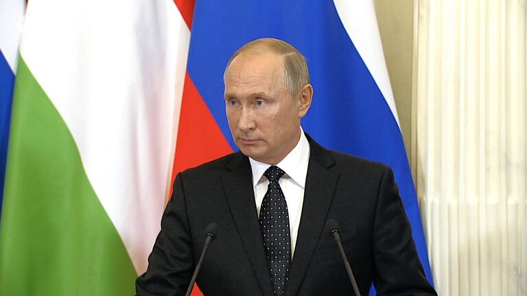 Путин объяснил, чем ситуация со сбитым Ил-20 отличается от удара Турции по Су-24 Путин объяснил, чем ситуация со сбитым Ил-20 отличается от удара Турции по Су-24