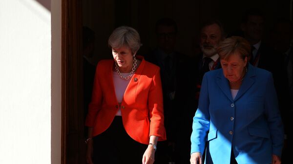 Канцлер ФРГ Ангела Меркель и премьер-министр Великобритании Тереза Мэй. Архивное фото