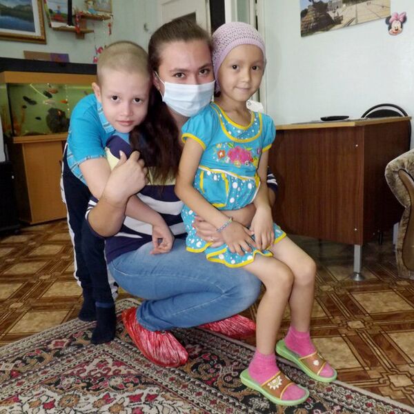 Екатерина Федяшина признается, что с удовольствием работает и со взрослыми, но больше удовольствия приносит помощь именно детям Екатерина Федяшина признается, что с удовольствием работает и со взрослыми, но больше удовольствия приносит помощь именно детям