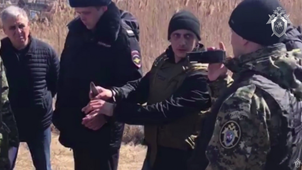 Следственные действия на месте убийства 12-летней девочки в Саратовской области
