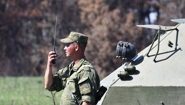 Военнослужащий во время тактических учений. Архивное фото