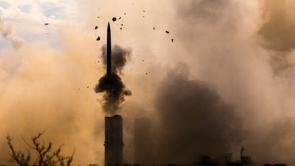 Зенитно-ракетная система С-300 ПМУ «Фаворит» в действии. Архивное фото