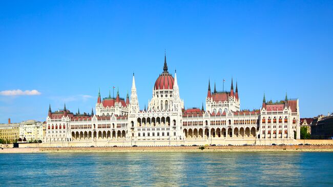 Здание парламента в Будапеште, Венгрия, архивное фото